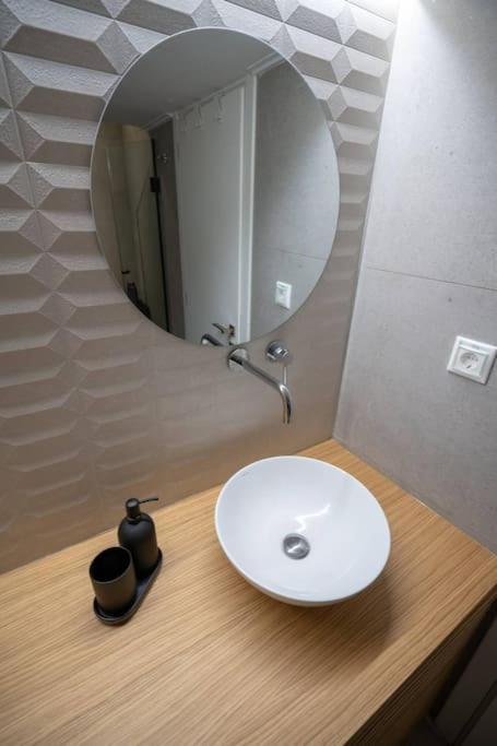 Piraeus Cozy Apartment For 4 Persons Eksteriør billede